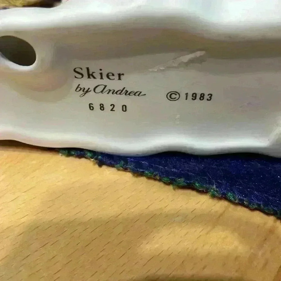 Rare 1983 Andrea Sadek the skier Figurine. 8.5 inches tall. Missing one pole - Picture 5 of 10